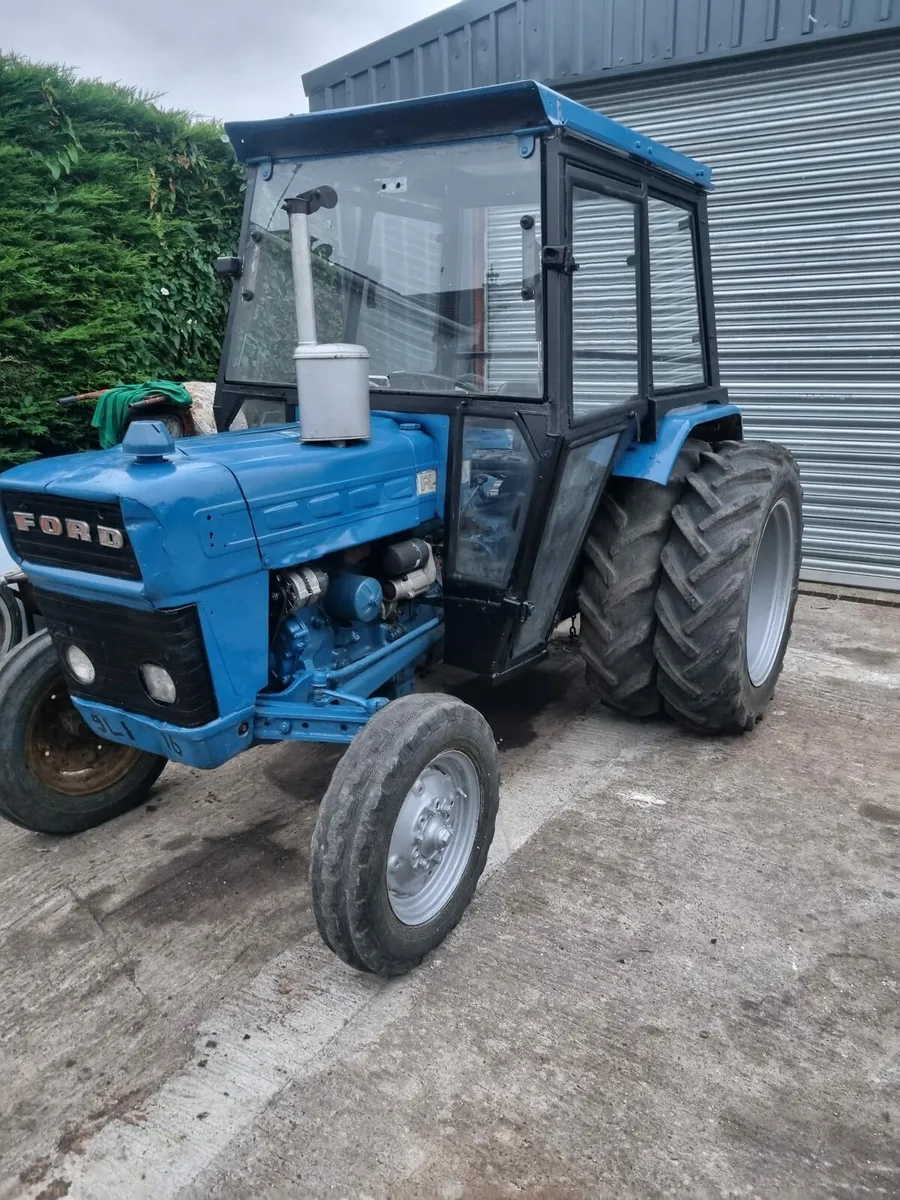 Ford 3000 Tractor & trailer - Image 1