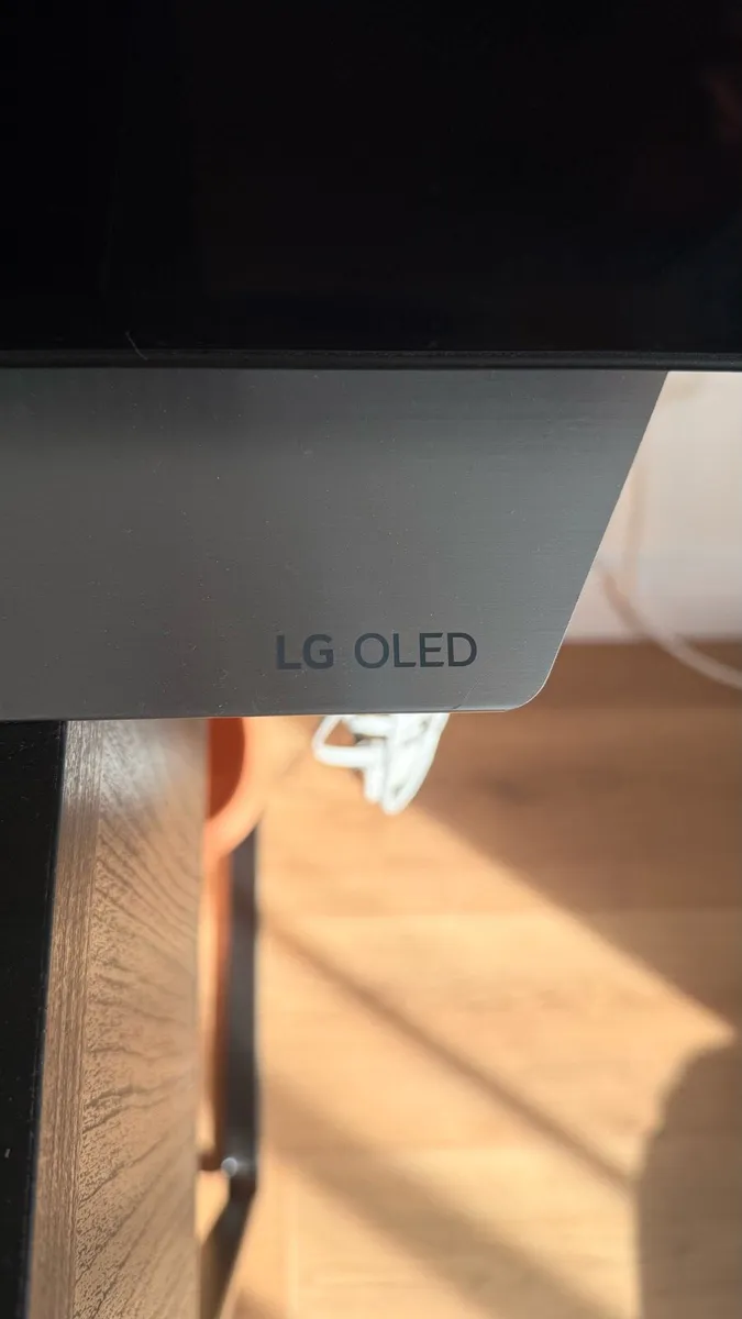 LG OLED 4K tv model C1 55” - Image 3