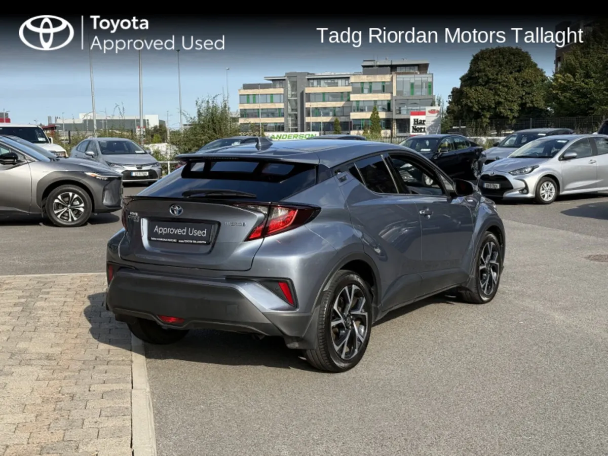 Toyota C-HR 1.8 HYBRID SPORT - Image 2