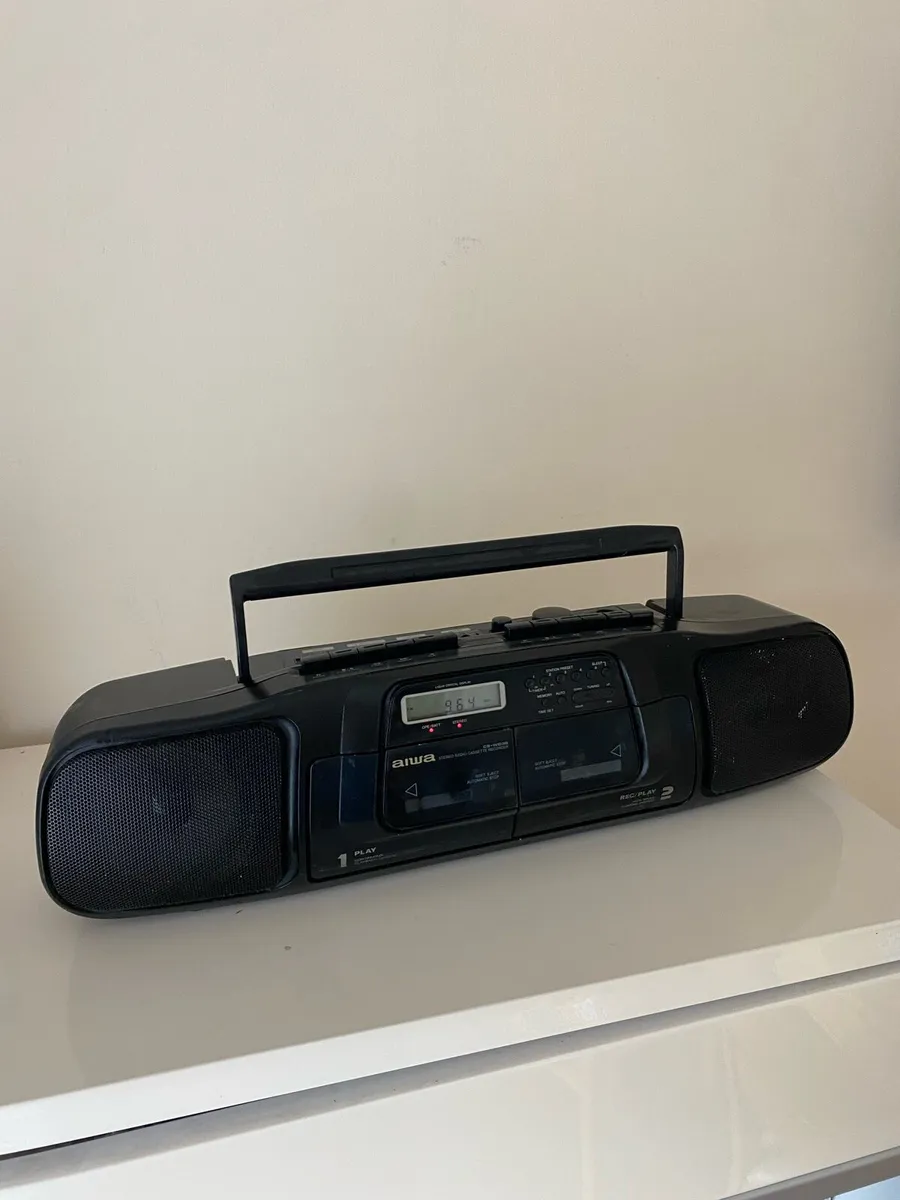 Aiwa radio - Image 1