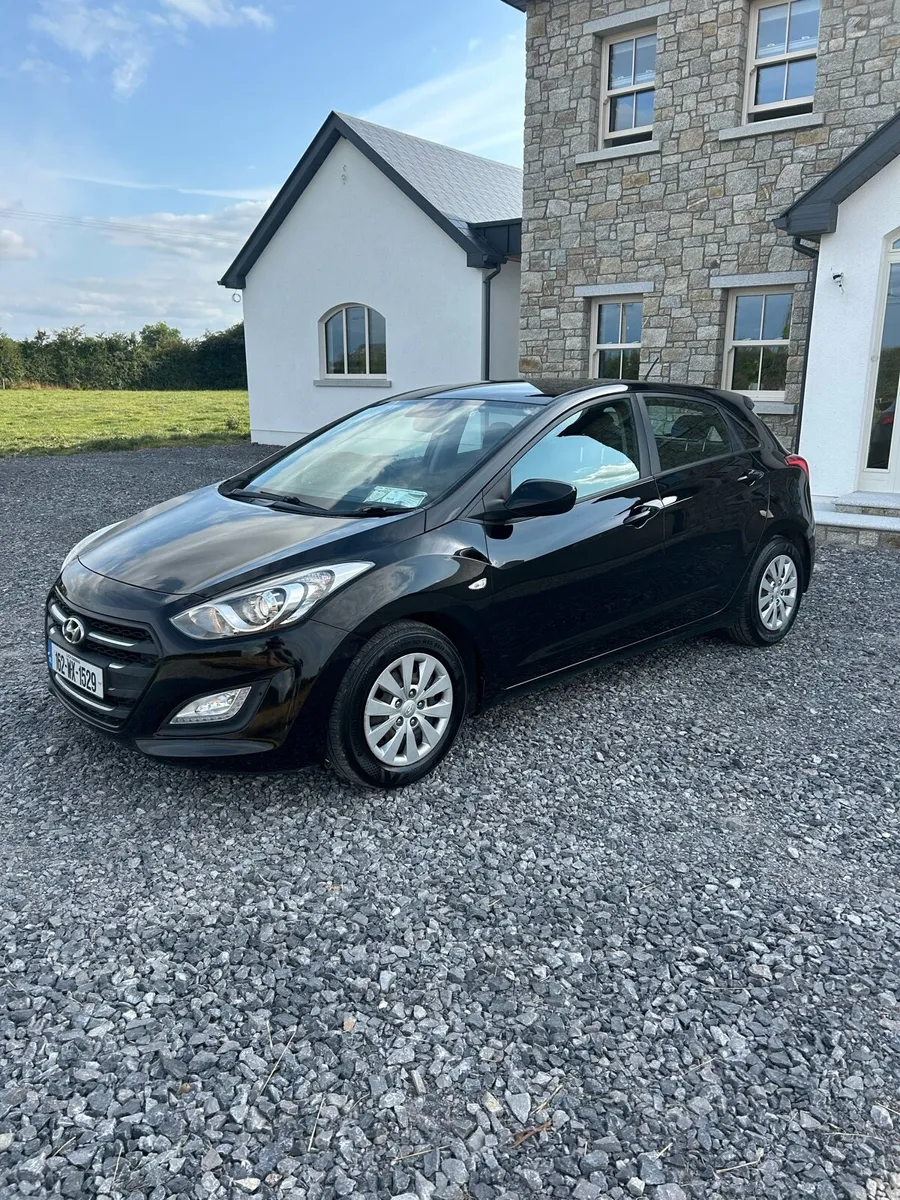 162 Hyundai i30 For Sale - Image 1