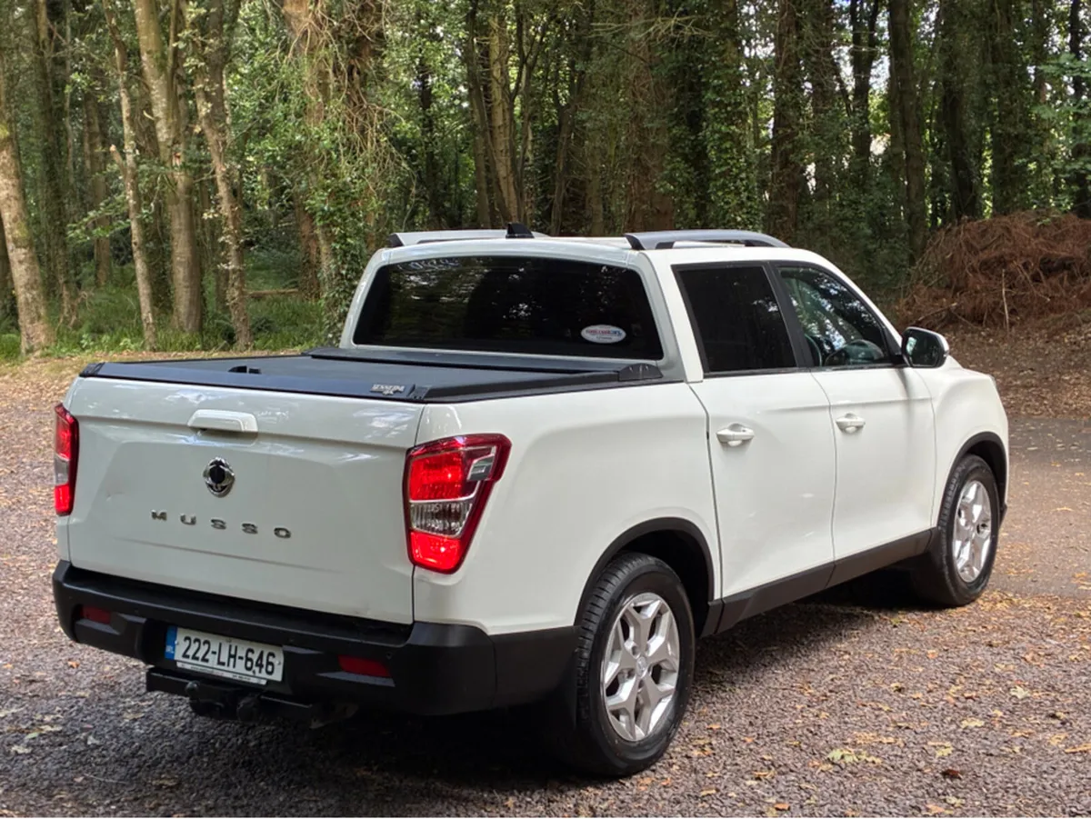 SsangYong Musso 2.2 PICK UP 5 SEATER 4WD TOP SPEC - Image 4