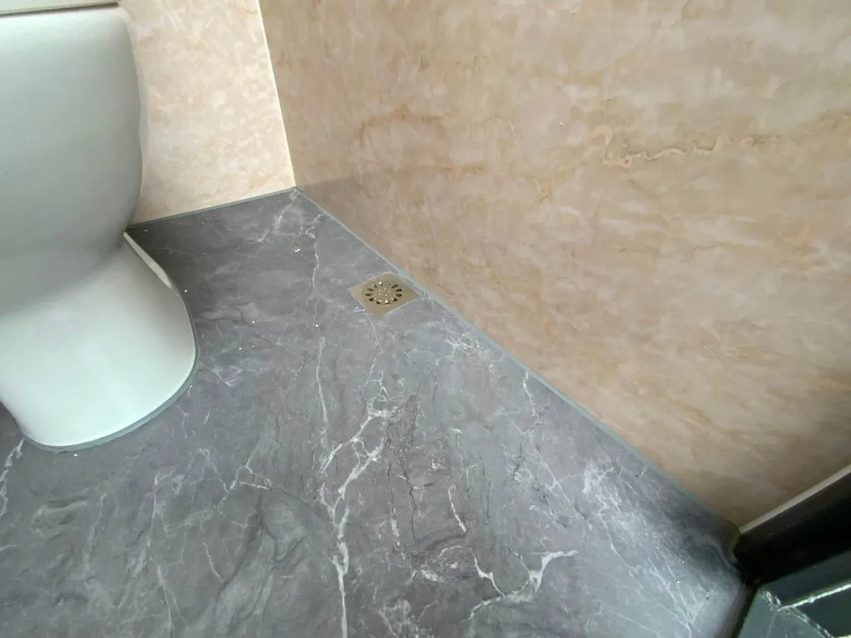 UNUSED DOUBLE CUBICLE TOILET POD.......1045m. - Image 4