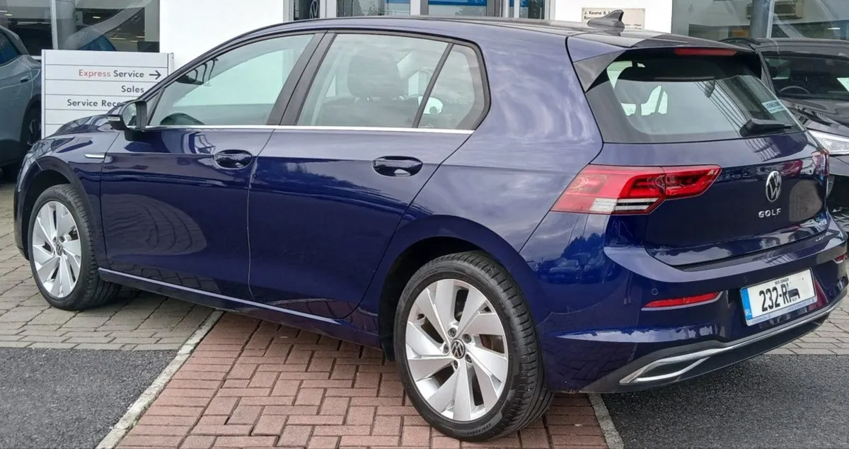 Volkswagen Golf Style 1.5 Etsi 130HP DSG Mhev  re - Image 4