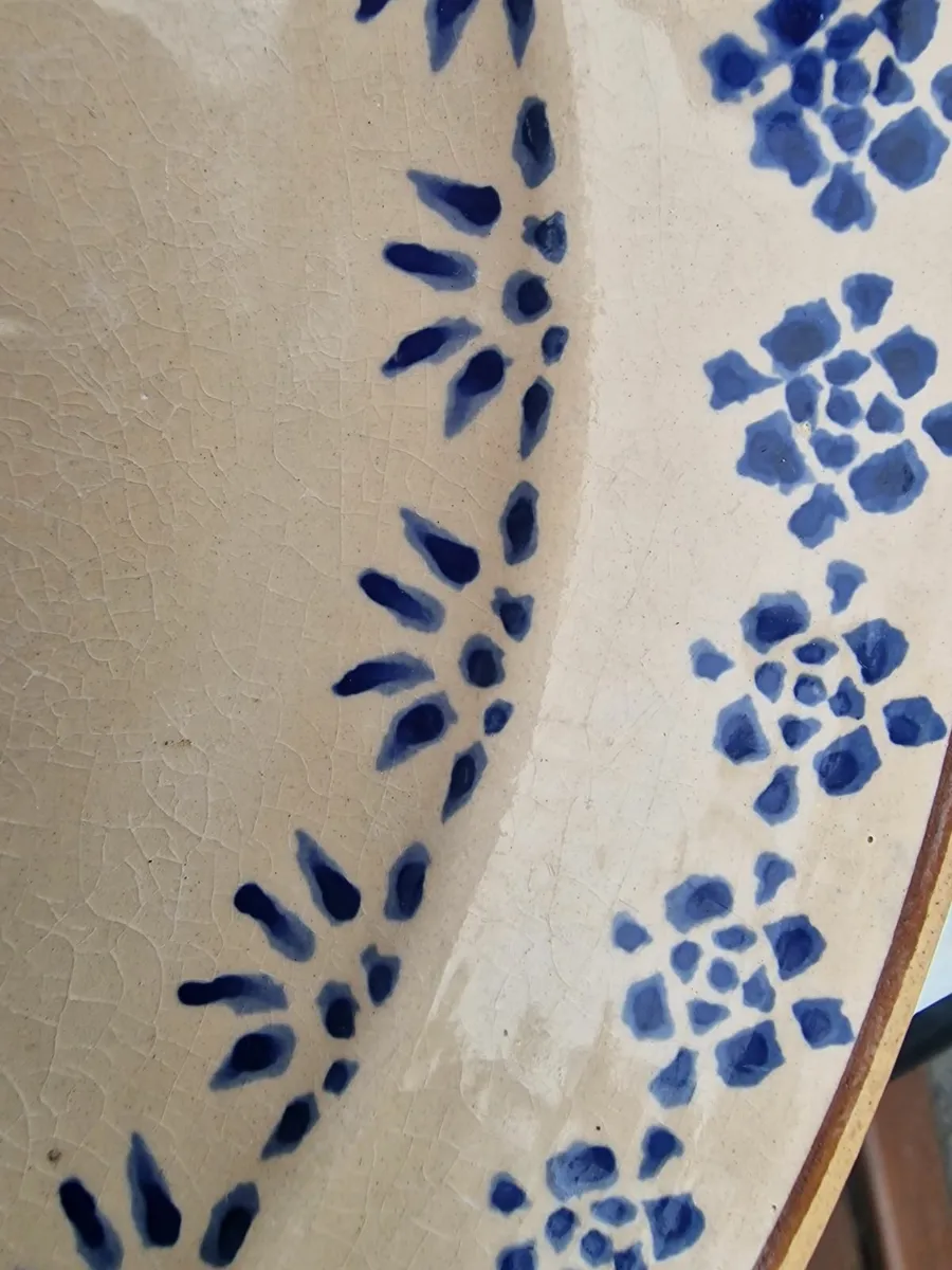 Nicklas moss pottery - Image 4
