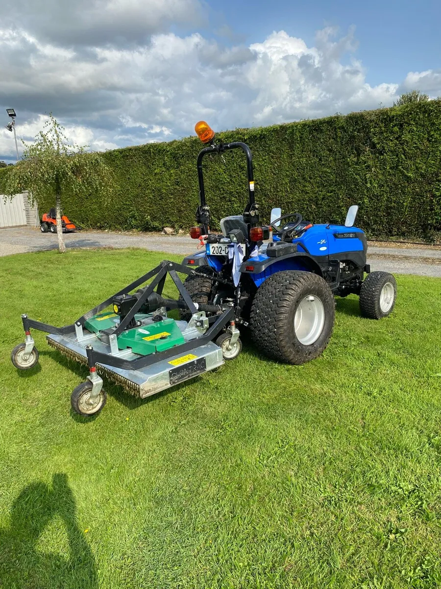Solis 26 Compact Tractor with 5ft Finishing Mower - Image 2