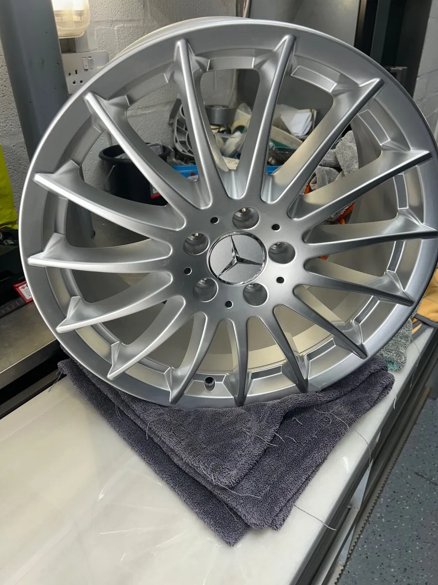 New Mercedes Genuine Alloy Wheels X 4 - Image 1