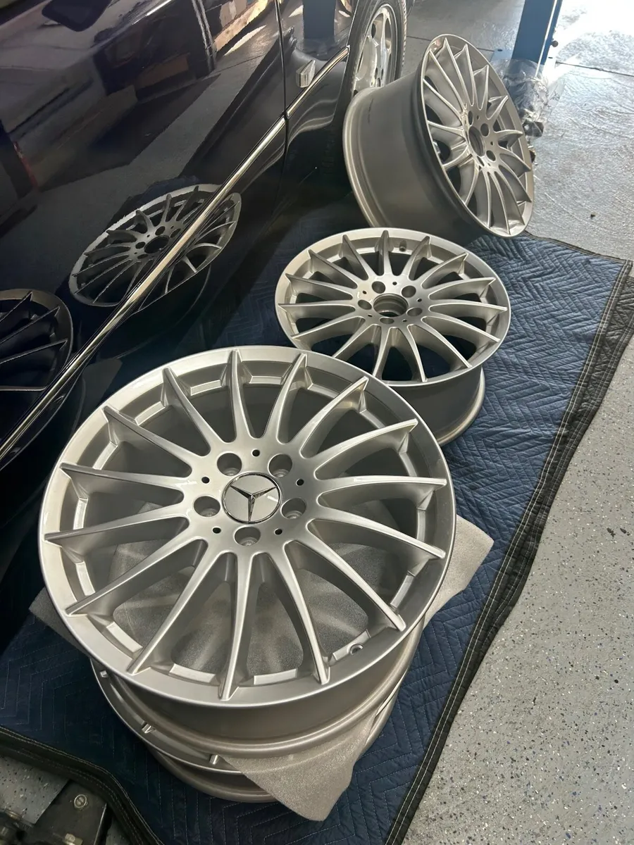 New Mercedes Genuine Alloy Wheels X 4 - Image 2