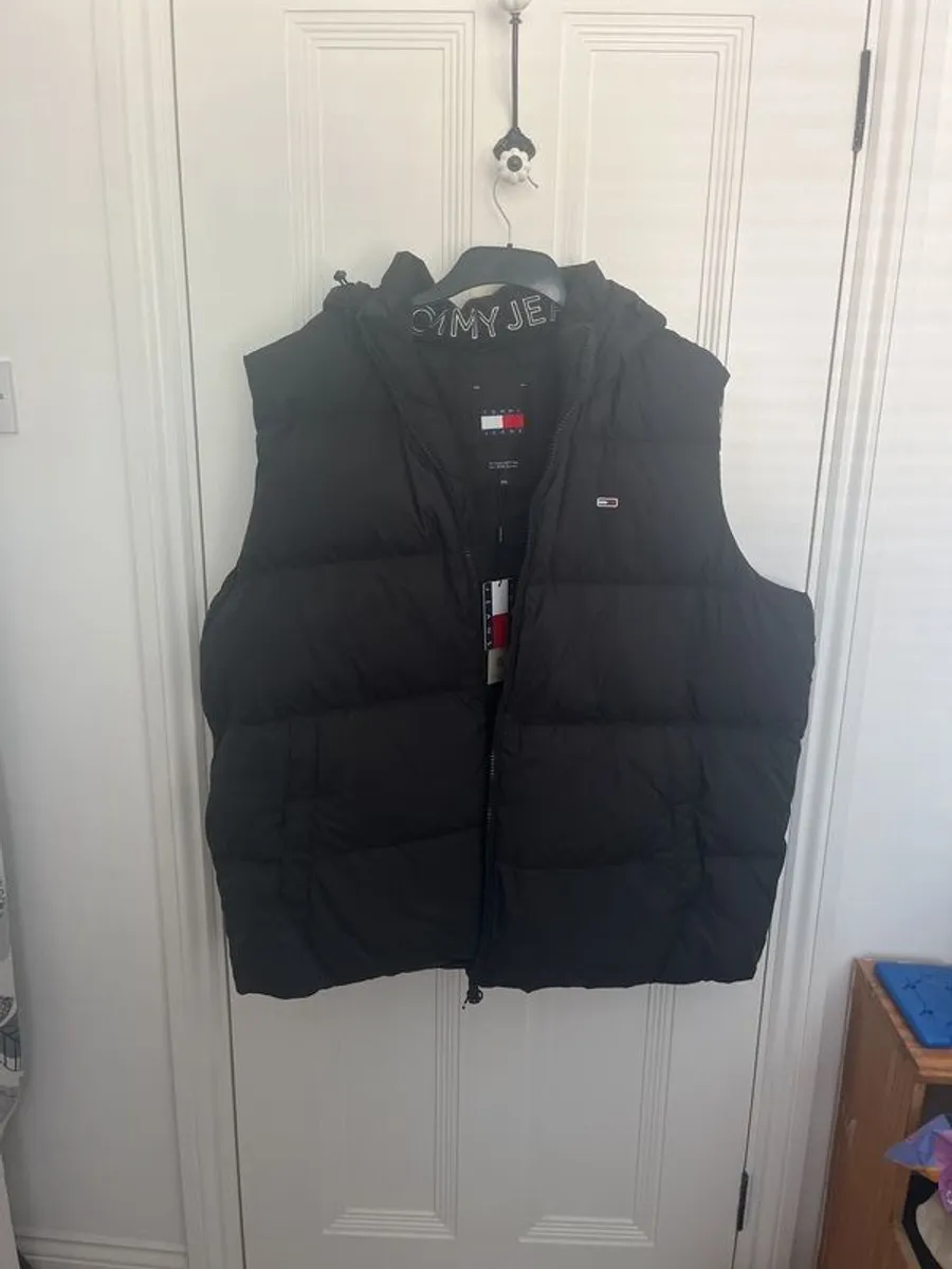 Mens Tommy Hilfiger Gilet - Image 1