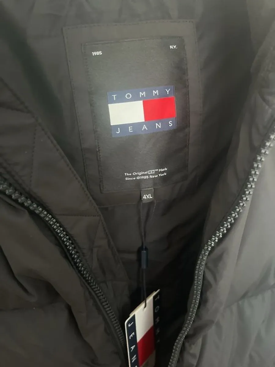 Mens Tommy Hilfiger Gilet - Image 2