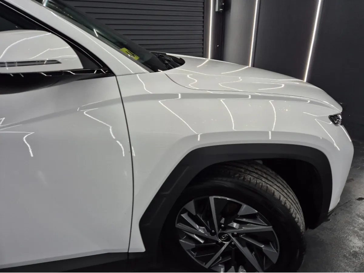 Hyundai Tucson IX35 EXECUTIVE 5DR - Image 2