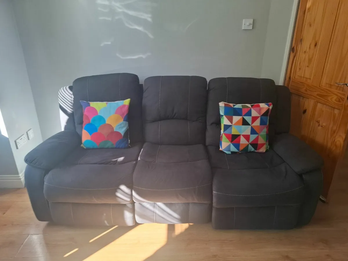 Sofa couch - Image 3