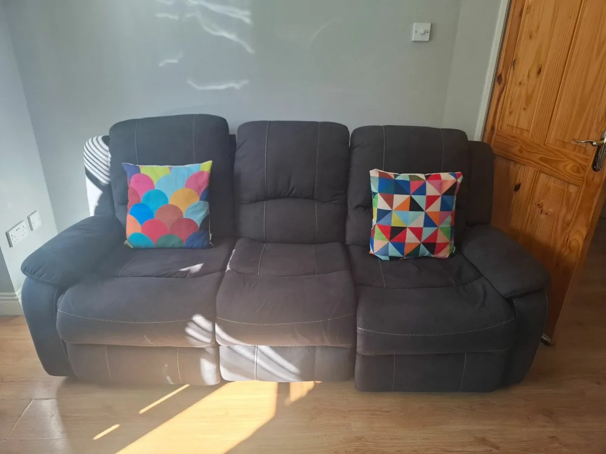Sofa couch - Image 4