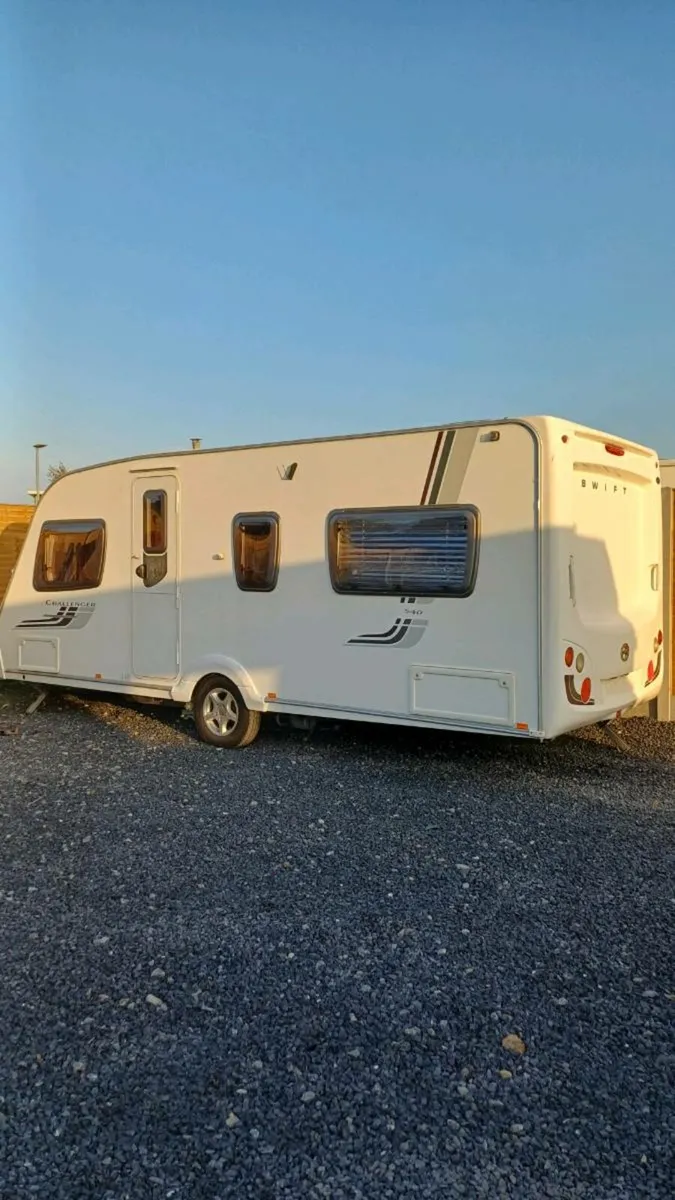 2010 swift challenger 4berth with fix bed - Image 1