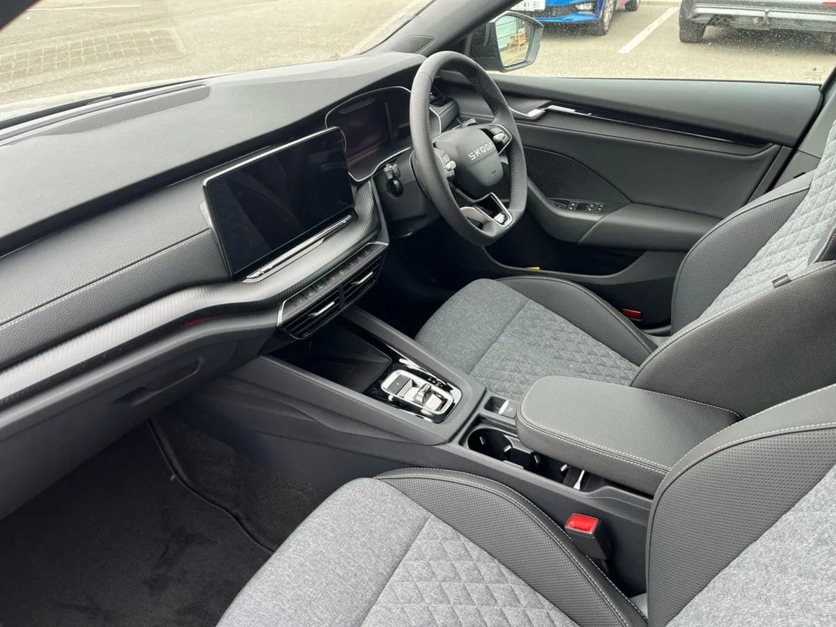Skoda Octavia Sportline 2.0tdi 150HP DSG - Image 3