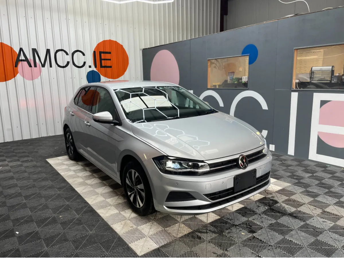 Volkswagen Polo 1.0 TSI COMFORT LINE / 3k KMs / RE - Image 1