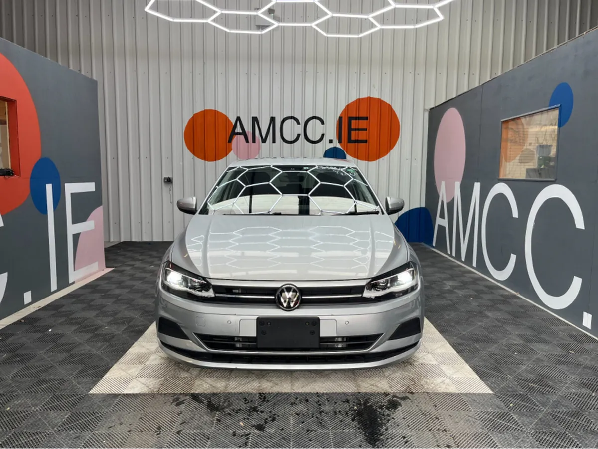 Volkswagen Polo 1.0 TSI COMFORT LINE / 3k KMs / RE - Image 2