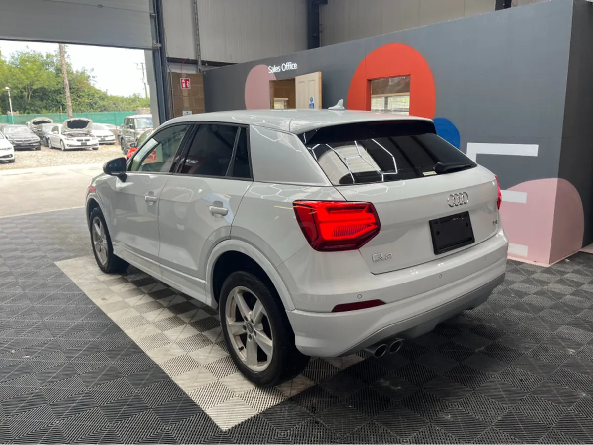 Audi Q2 1.4 TFSI / 24 k KMs / HEATED LEATHER , REV - Image 4