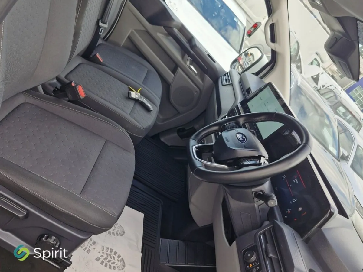 Ford Transit Custom Transit Custom 320 L Limited - Image 4