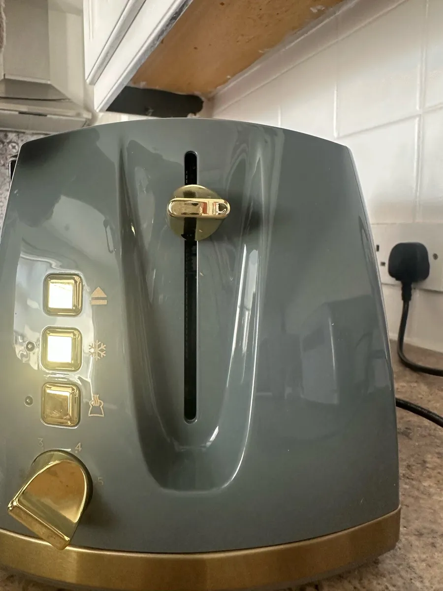 Toaster - Image 2