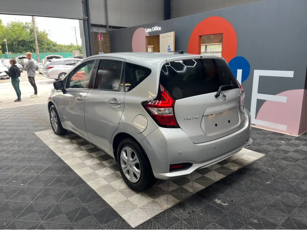 Nissan Note 1.2 HYBRID  / 84k KMs / REVERSE CAMERA - Image 4