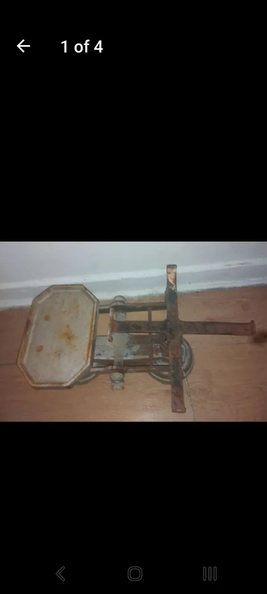 Vintage weighing scale - Image 4