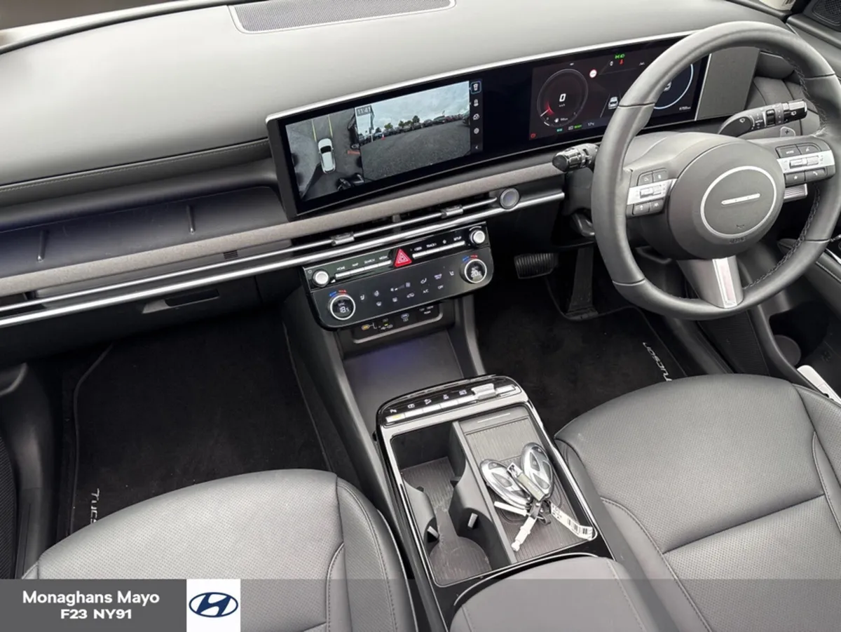 Hyundai Tucson PLATINUM PHEV AUTO 2WD - Image 2