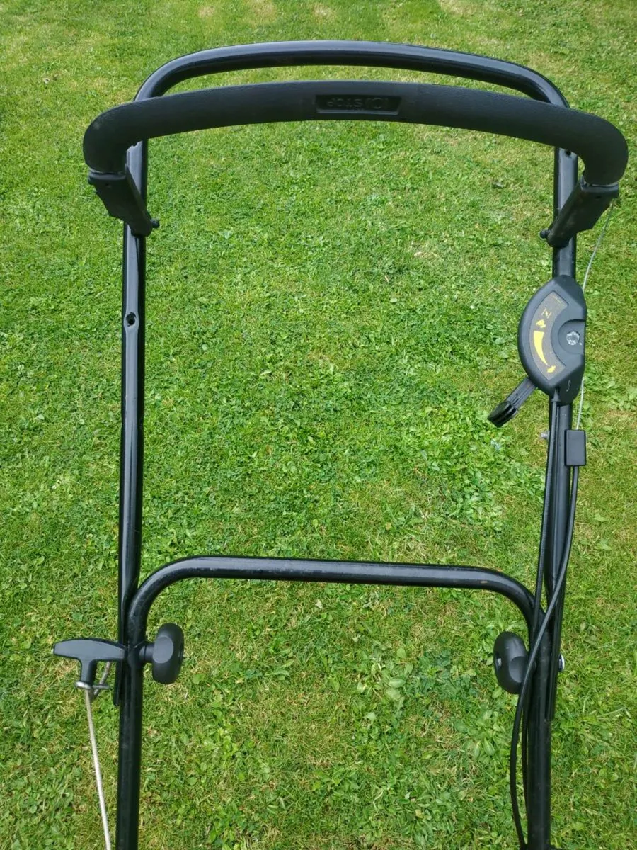 Mountfield lawnmower excellent condition - Image 3