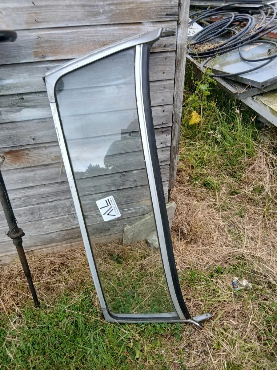 MG  Midget Parts - Image 2