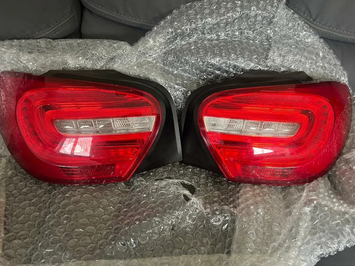 Tail lights mercedes A180 led - Image 1