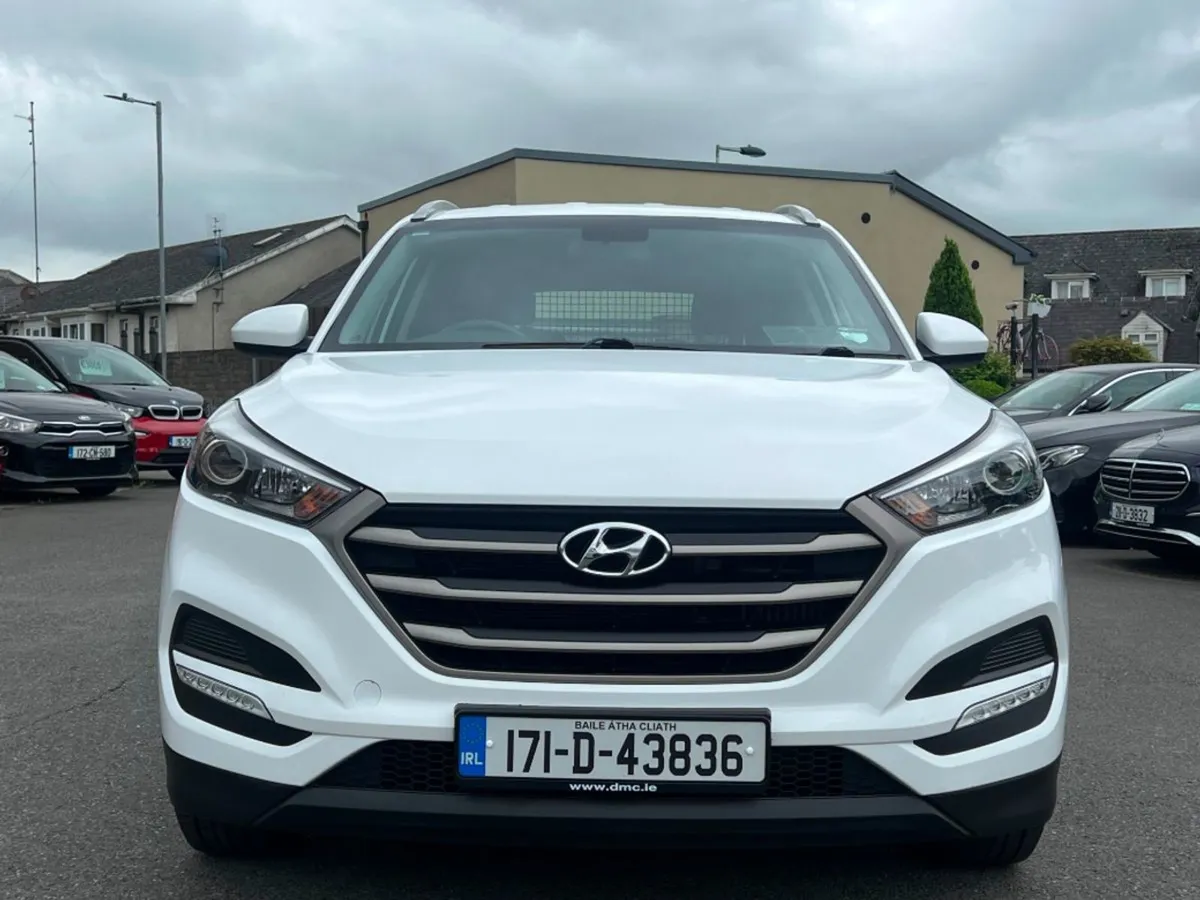 Hyundai Tucson 1.7 Diesel Comfort Commercial  low - Image 2