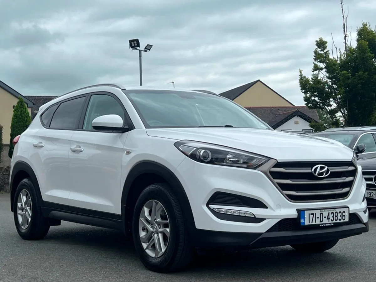 Hyundai Tucson 1.7 Diesel Comfort Commercial  low - Image 3
