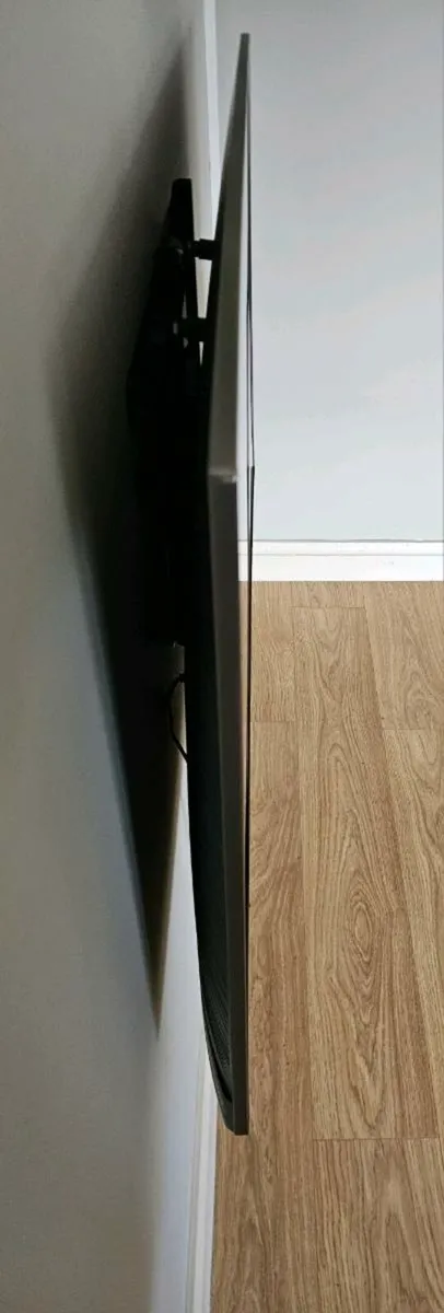 49" Samsung QE49Q6FNA Smart 4K HDR QLED TV - Image 3