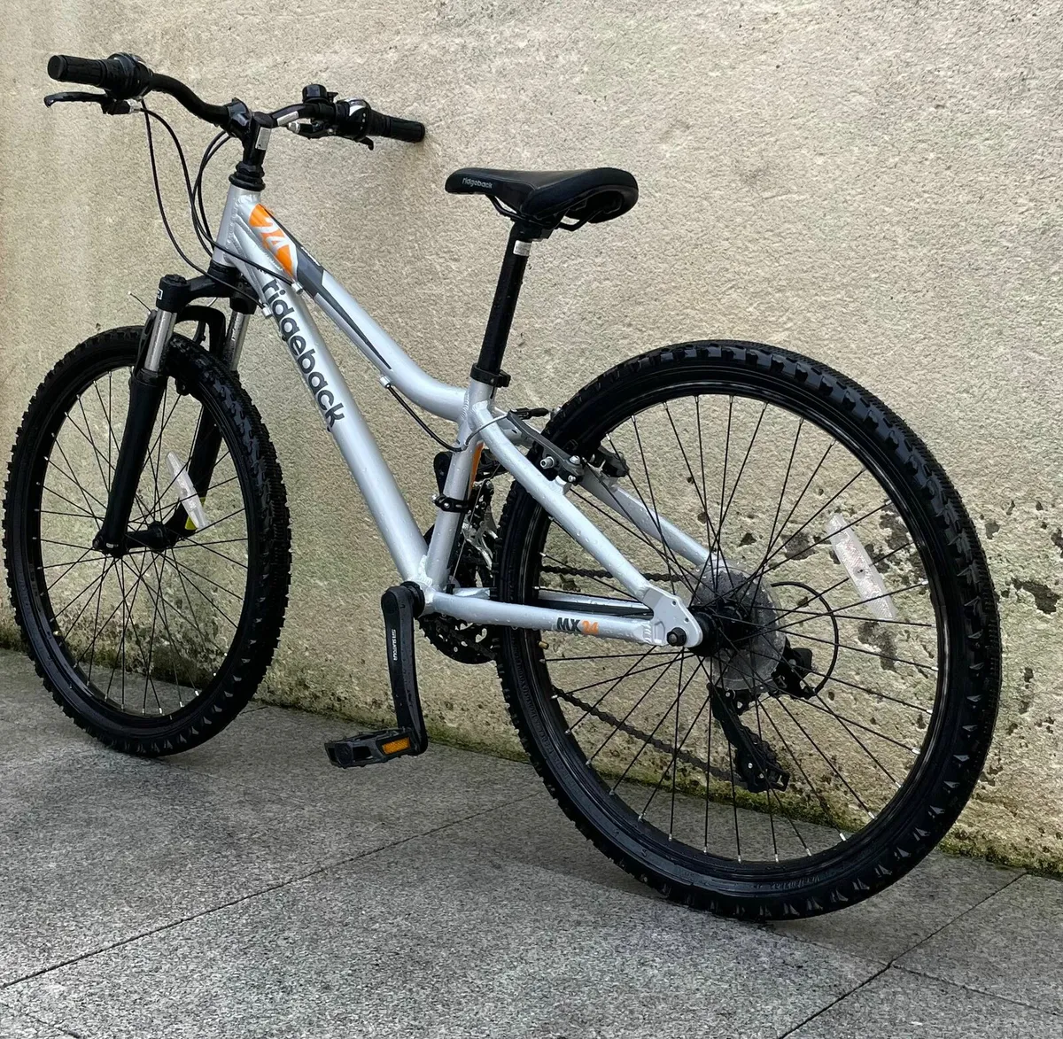 BRAND NEW bicycle 24" wheels - Image 4
