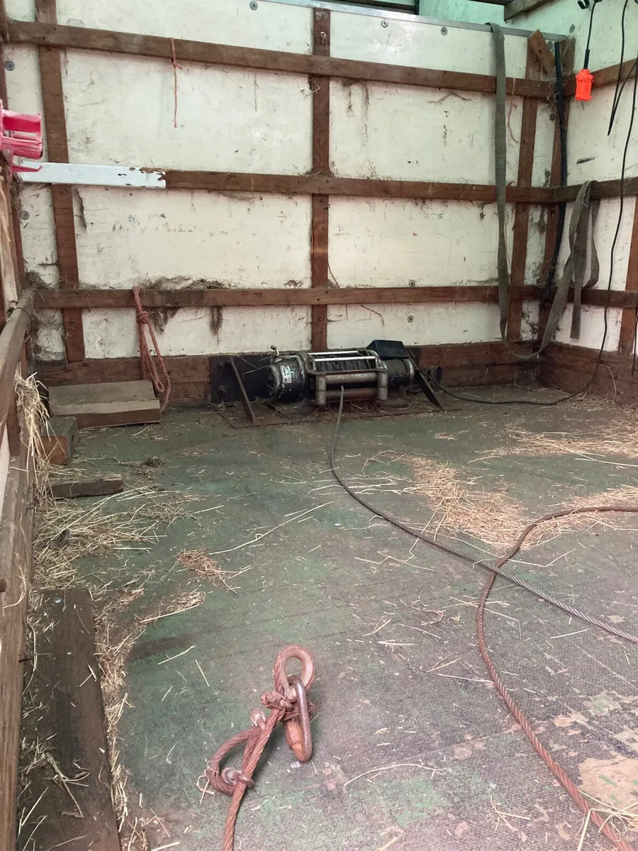 Horse lorry - Image 2