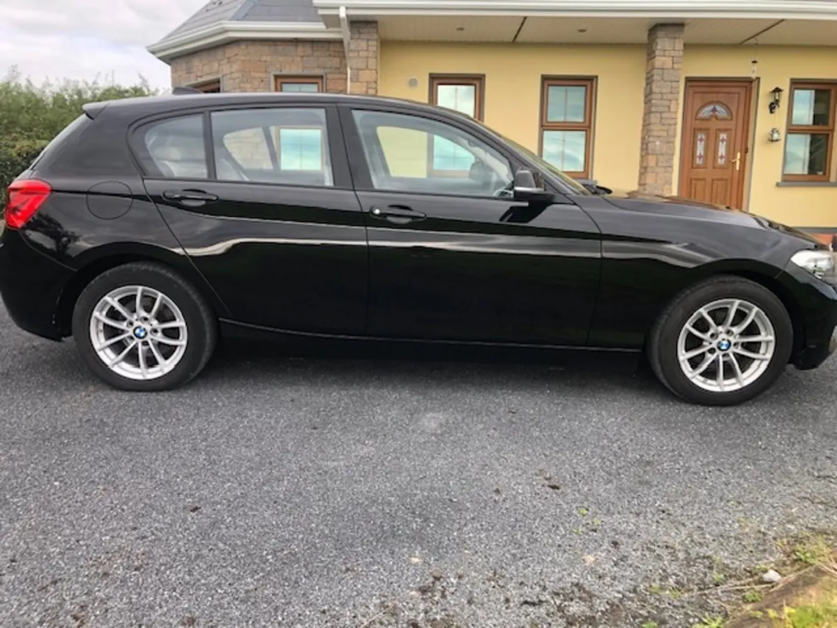 BMW 1-Series 2019 - Image 2
