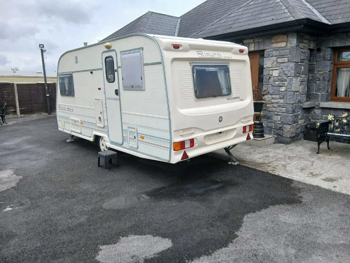Caravan - Image 1