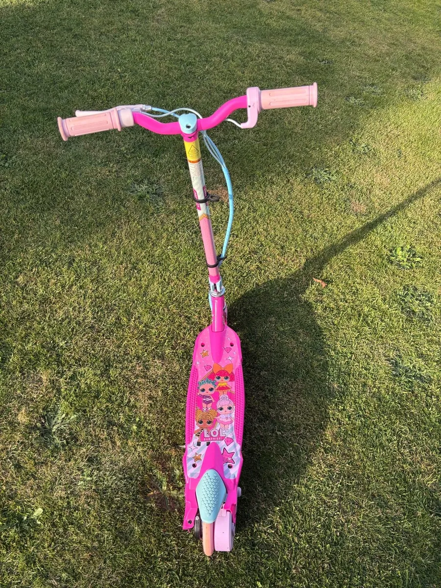 LOL Surprise Electric Scooter - Image 2