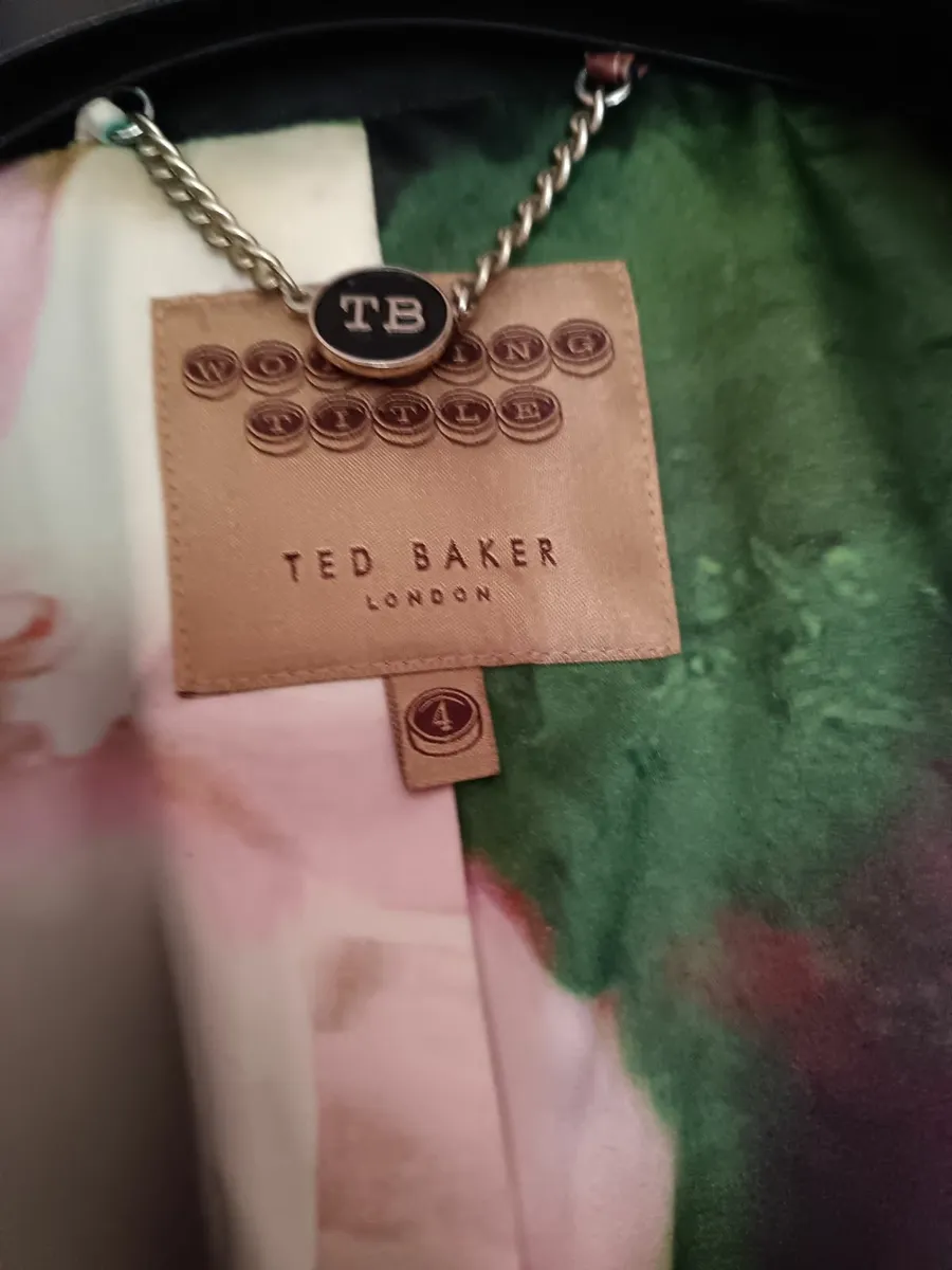 Woman's Ted Baker coat size 12 - Image 3