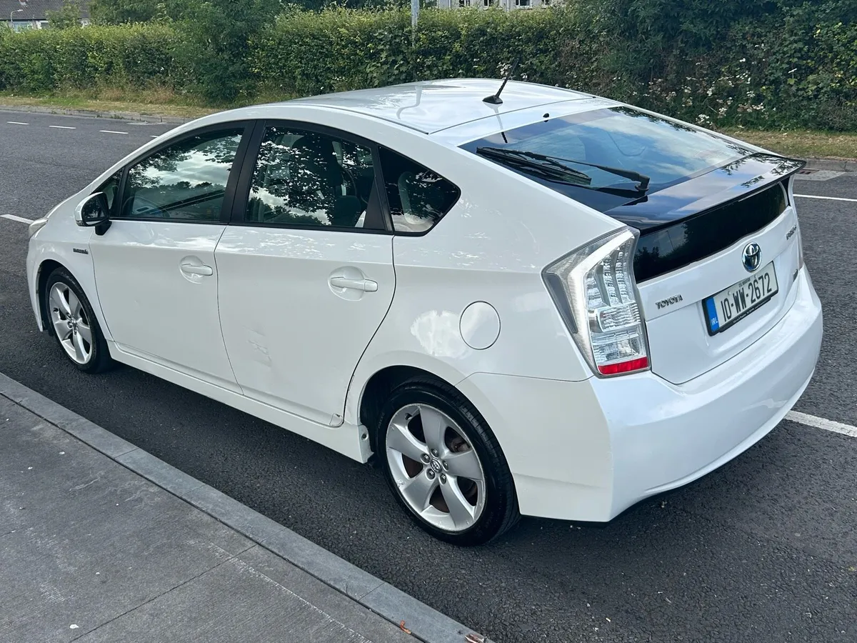 2010 TOYOTA PRIUS 1.8 LUXURY 5DR NCT 3/26 - Image 3