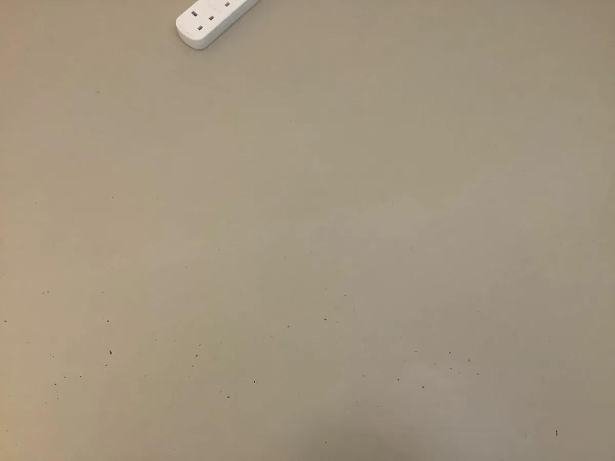 Table IKEA - Image 4