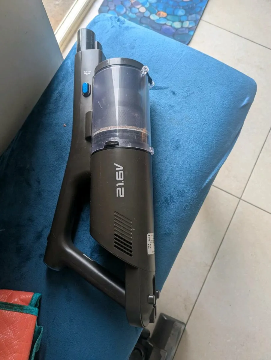 Morphy Richards handheld vacuum cleaner - Image 2