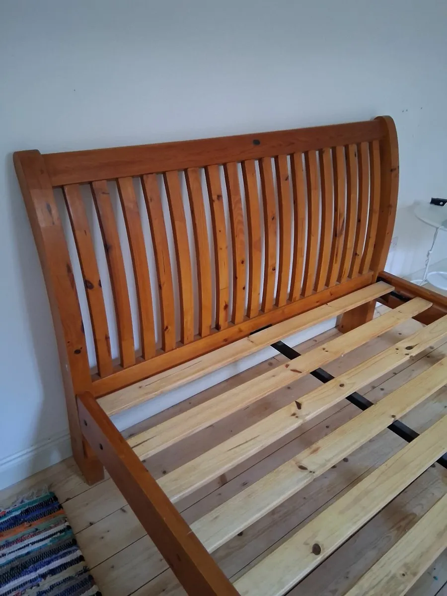 Solid pine king size bed - Image 4