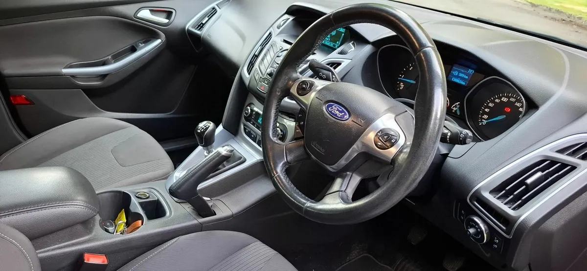 14 Ford Focus ,  TITANIUM,  ,  LOW KMs - Image 2