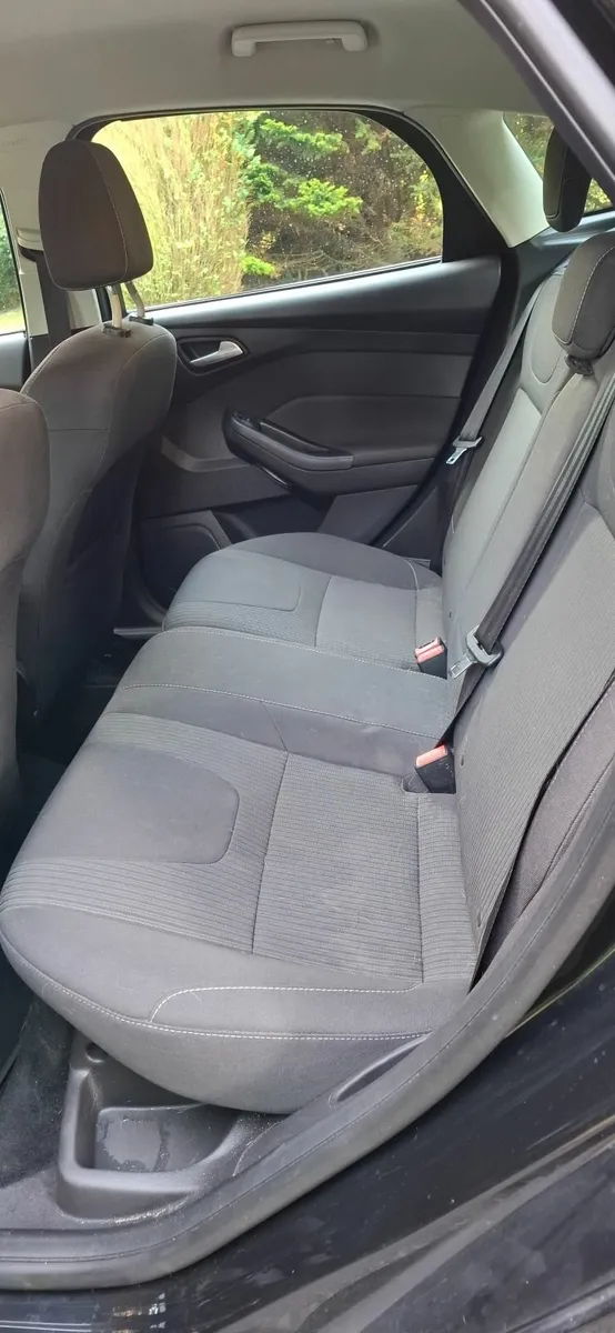 14 Ford Focus ,  TITANIUM,  ,  LOW KMs - Image 3