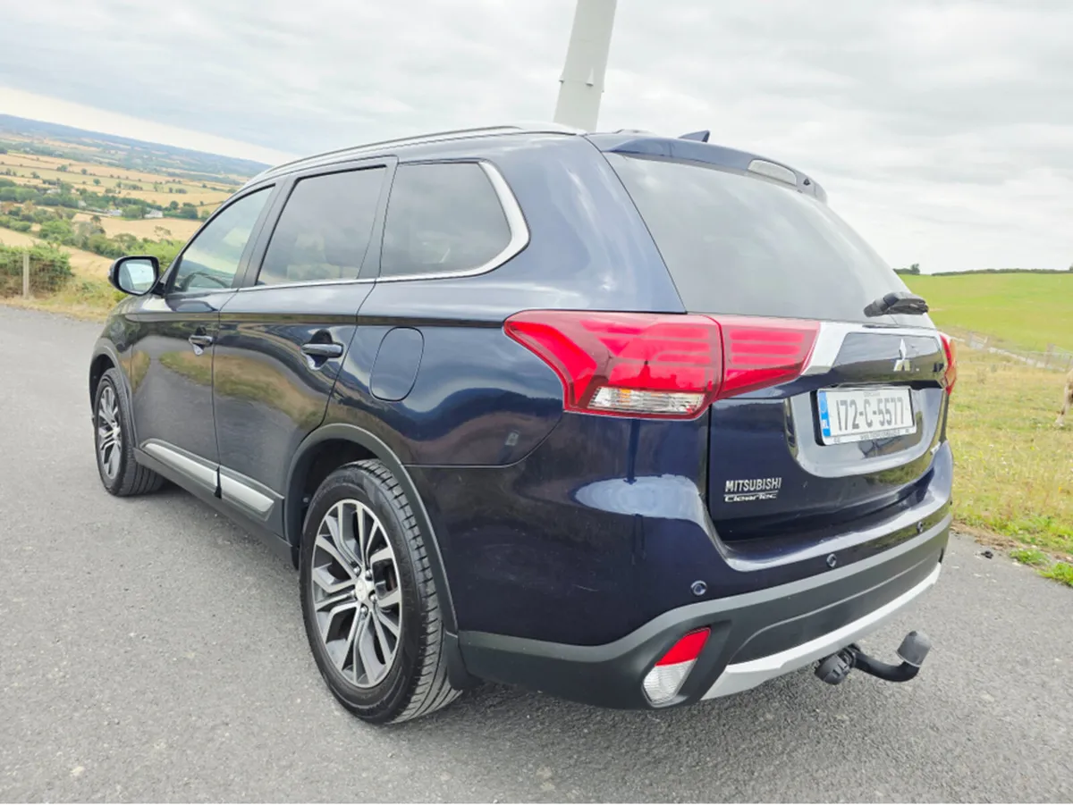 Mitsubishi Outlander OUTL 2WD 6MT 17MY 4DR - Image 3