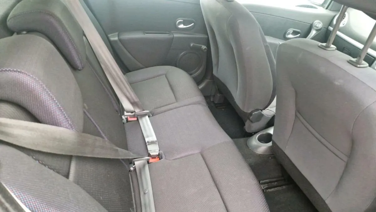 Renault clio - Image 3