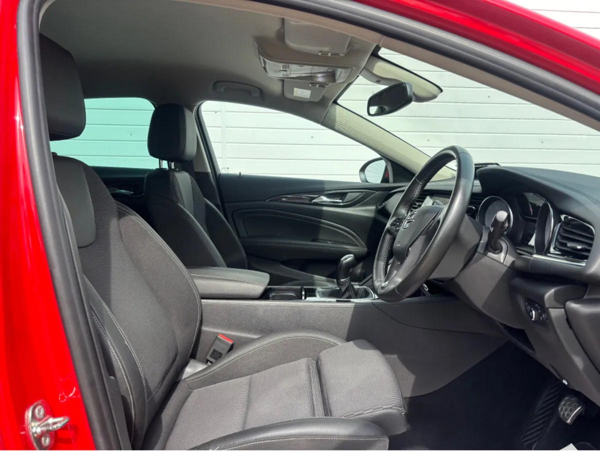 Opel Insignia GRAND SPORT SRI 1.6 1 136PS 5DR - Image 3