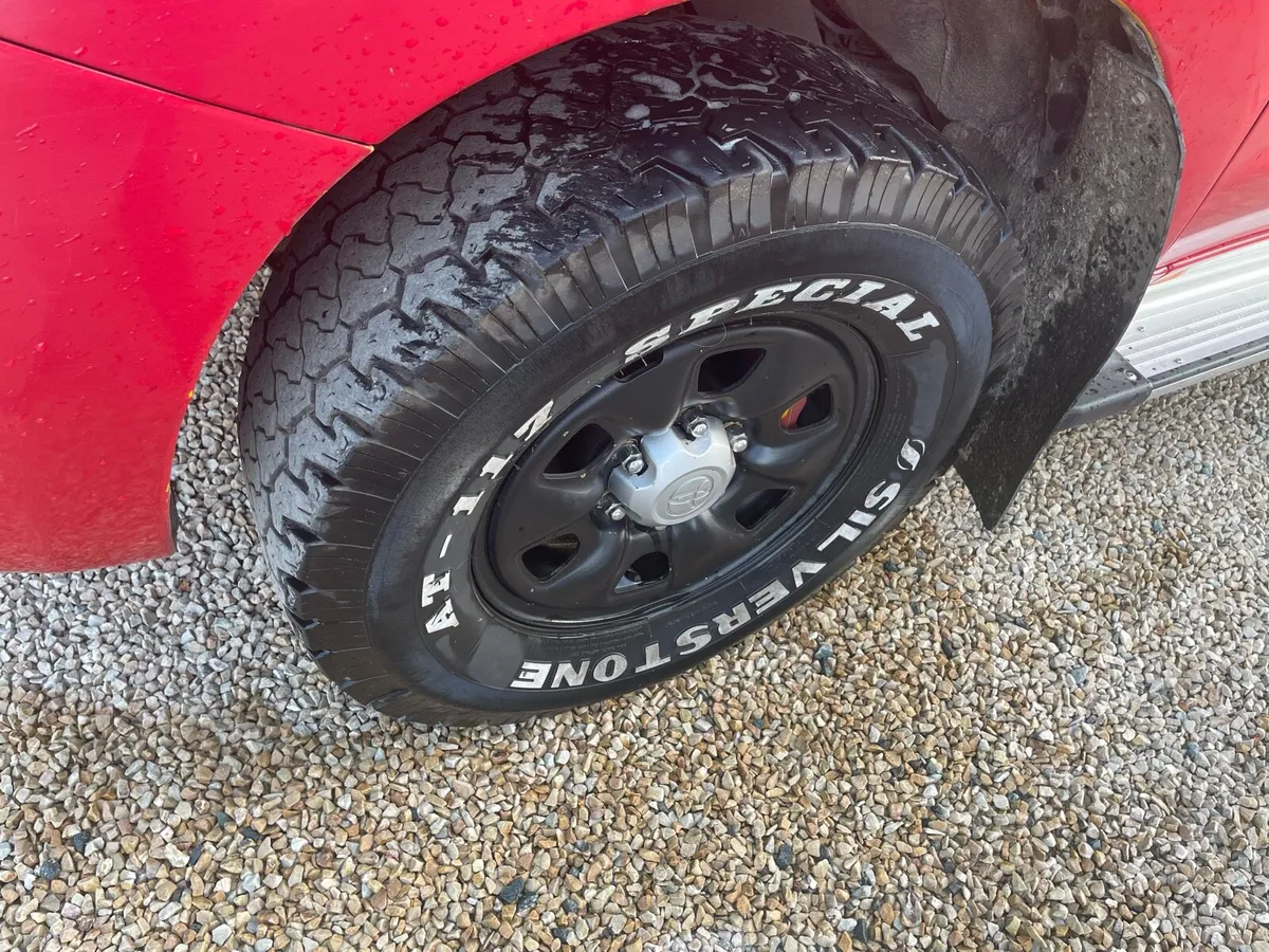 Toyota hilux - Image 2