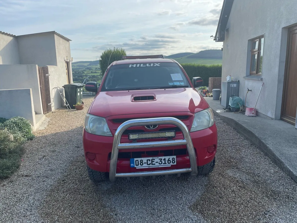 Toyota hilux - Image 4